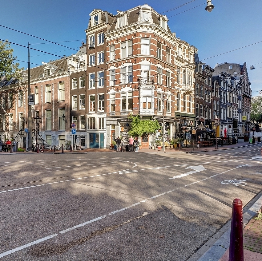 Hotel 5 kamers en horecaruimte Amsterdam