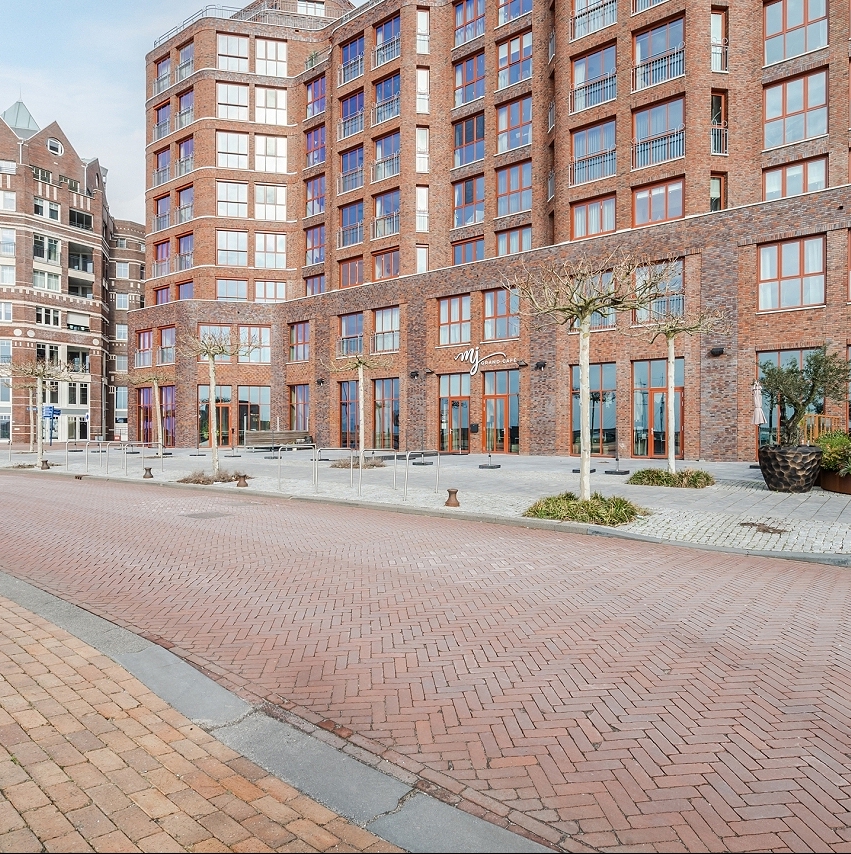 Grand Café Restaurant in Bataviahaven